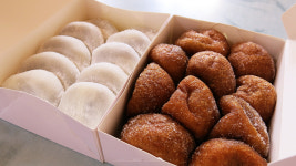 보라! 개미취 한가득 바다 이루고, 소박함 모여 마음 울리리니