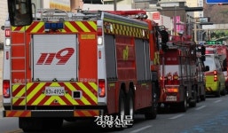 영등포구 대림동 4층 건물 화재···“진화로 혼잡, 우회하길”