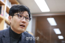 김승섭 교수 “쿠팡의 침묵은 ‘의도된 침묵’, 기업은 앞으로 더 많은 노동을 야간으로 밀어 넣을 것”