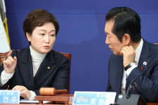 이언주, 정청래 뜻으로 보류된 통일교 특검법안에 “15일 본회의서 반드시 통과돼야”