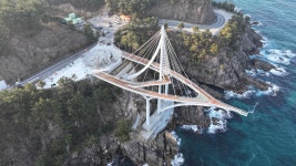 삼척 새천년 해안도로 ‘스카이워크 전망대’ 27일 개방···해안 절경 한눈에 조망