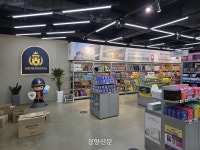 [단독]창고형 약국, 싸게 사러 갔다가 돈 더 썼다···절반 이상이 복용법 몰라 동네 약국에 ‘SOS’