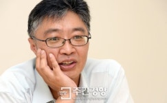 배박사동물변원 | [유인경이 만난 사람]‘내릴 수 없는 배’ 펴낸 우석훈 박사 “세월호 이후 박근혜 정부 ‘재난 자본주의’ 극명해져”