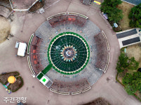 [렌즈로 본 세상]텅 빈 놀이공원 ‘공포의 봄’