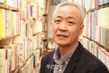 ‘호모 시네마쿠스’의 비디오테이프 5만 점…‘영화’로운 결말 꿈꾸다
