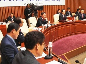 여야, '대공수사권·휴대전화 감청' 공방