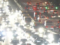 귀경길 정체 감소세...자정쯤 해소