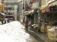 동해안 상권 직격탄...겨울 특수 실종