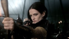 에바 그린 300 속 섹시 카리스마 폭발