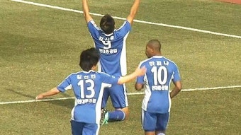 '김신욱 결승골' 울산, 개막전서 포항에 설욕