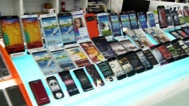 휴대전화 판매점 개점휴업