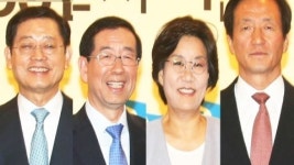 서울시장 주자들, 이미자 공연에서 만나