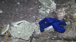 충전소 휴게소로 승용차 돌진...4명 사상