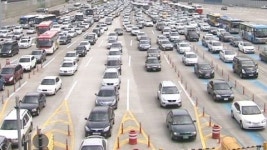 고속도로 상·하행선 정체 극심