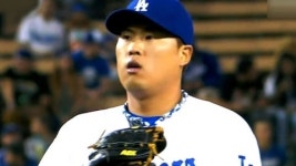 류현진 시즌 8승...6이닝 1실점