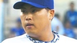 류현진 시즌 8승...6이닝 1실점 호투