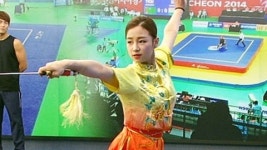 [영상] 생방송에서 빛난 우슈 솜씨