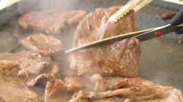 우리 한우 많이 드세요!
