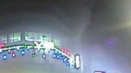 상가 건물에서 불...30여 명 연기 마셔