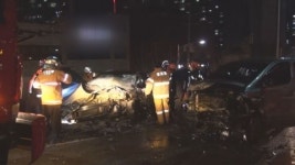 고가도로에서 차량 3대 잇따라 충돌