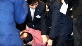 김기종 맨손 제압 장윤석 의원 나는 베레모 쓴 특전용사