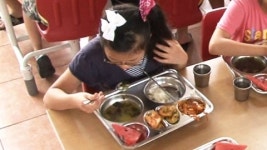 전국 첫 무상급식 충북도 중단 위기