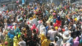 오직 몸으로만...춘천 마임 축제