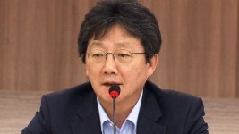 친박·비박 정면 충돌...당청관계 사면초가