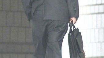 '변호사법 위반 논란' 경력법관 사퇴 요구
