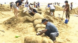 몽산포 모래조각 축제...해변에서 추억 쌓기