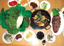 쌈싸먹는국민짜글이앤두가지떡볶이 | [쌈밥] 쌈 싸먹는 법도 가지가지