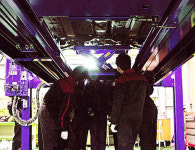 “고객님, 운동장에 정비예약하세요