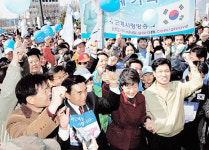 “박사모, 노사모될라”