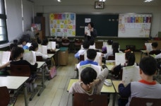 한글 모르는 교실