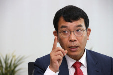 “싸드는 싸대기”