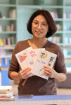 가족 이야기가 지긋지긋하다고? 따뜻한 ‘한 방’을 보여줄게…작가 엄유진 인터뷰