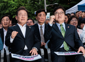 우원식 국회의장 “민주주의 빈틈 메우려면 개헌 필요하다”