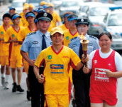 스페셜 올림픽 뜻깊은 성화 봉송