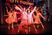 뮤지컬 볼까 연극 볼까 설레는 고민