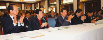 [POLITICS | 막 오른 2012년 19대 총선 공천전쟁] 486세력vs원로그룹 집단 박 터지는 세 불리기 경쟁