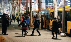 [스페셜 리포트 | 지금 대치동에선] 학원  · 과외 금지해도  잠 못 드는 아이들