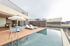 여름휴가 풀빌라 예약? 이미 늦었다