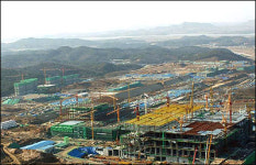 LG필립스 파주 LCD産團 건설현장을 가다