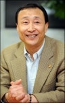뉴욕 한인독지가 신상헌씨 “헬프&헬퍼 서비스에 원더걸스도 감동했죠