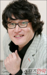 김현철 초등학교 교가 새로 만들어 선물