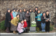 청주 주부 문화재 지킴이, 아줌마의 힘 효자비 살려냈다