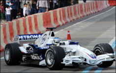 전남 F1 국제자동차경주대회 돈줄이 꽉 막혔어요