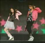 소희-G드래곤, 우리는 핑크 커플