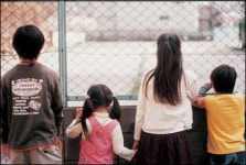 [주말 영화 5월 17일] 유기된 네 남매 "우리 좀 살려주세요"