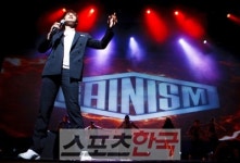 비와 구름 교감의 무대